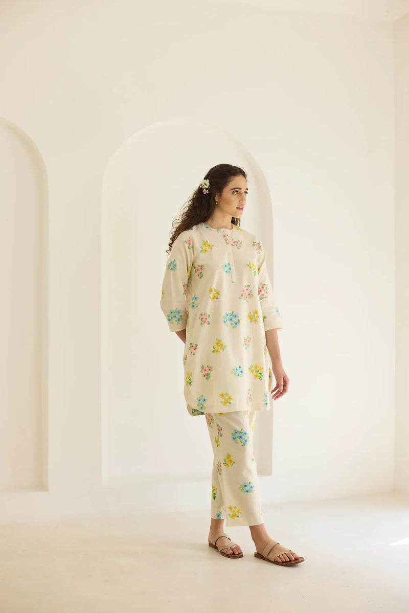 Periwinkle Short Kurta Set cotton by Nadiya Paar in white color for women Worldwide