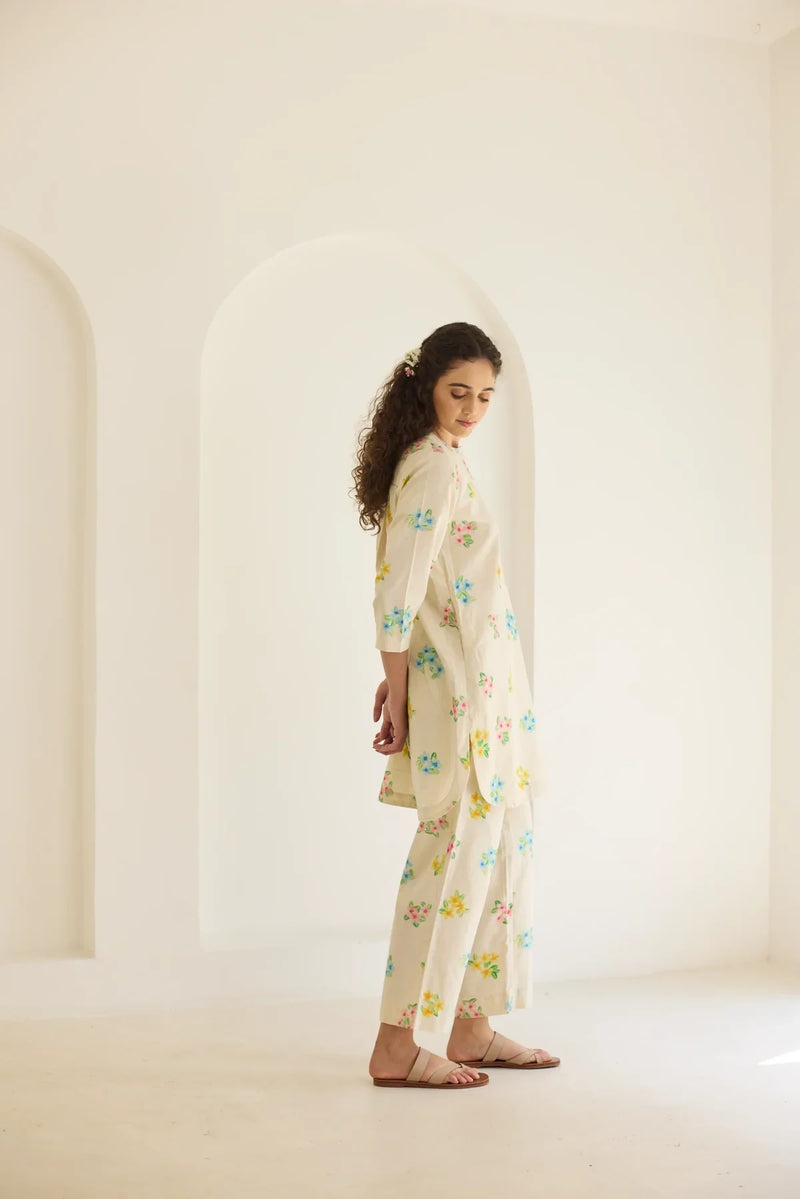 Periwinkle Short Kurta Set cotton by Nadiya Paar in white color for women Worldwide