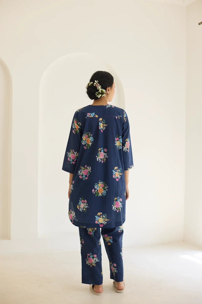 Deep Blue Floral Bunch Mid Kurta Set cotton by Nadiya Paar in blue color for women Worldwide