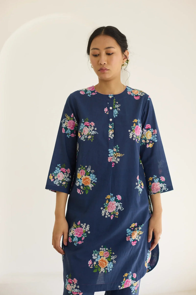 Deep Blue Floral Bunch Mid Kurta Set cotton by Nadiya Paar in blue color for women Worldwide