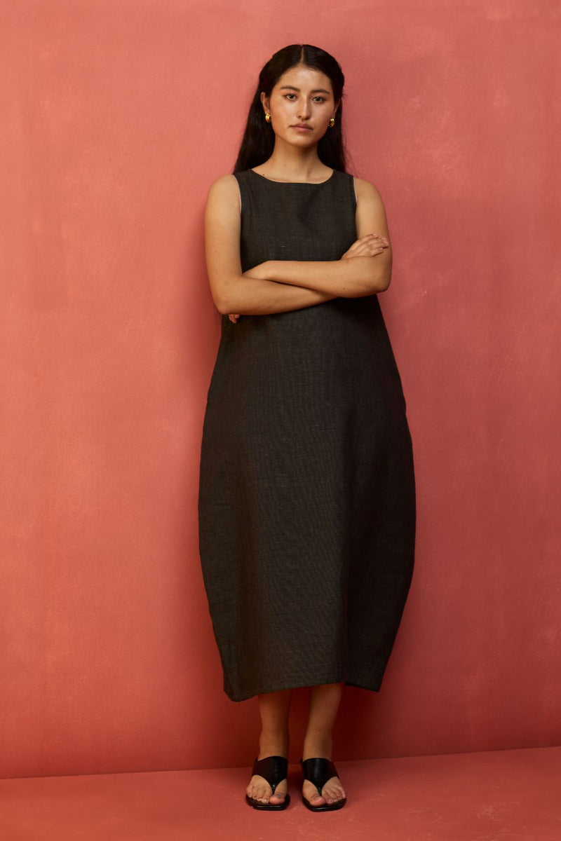 Juro Linen Parabola Dress - Charcoal linen by Manan in charcoal color for women Worldwide