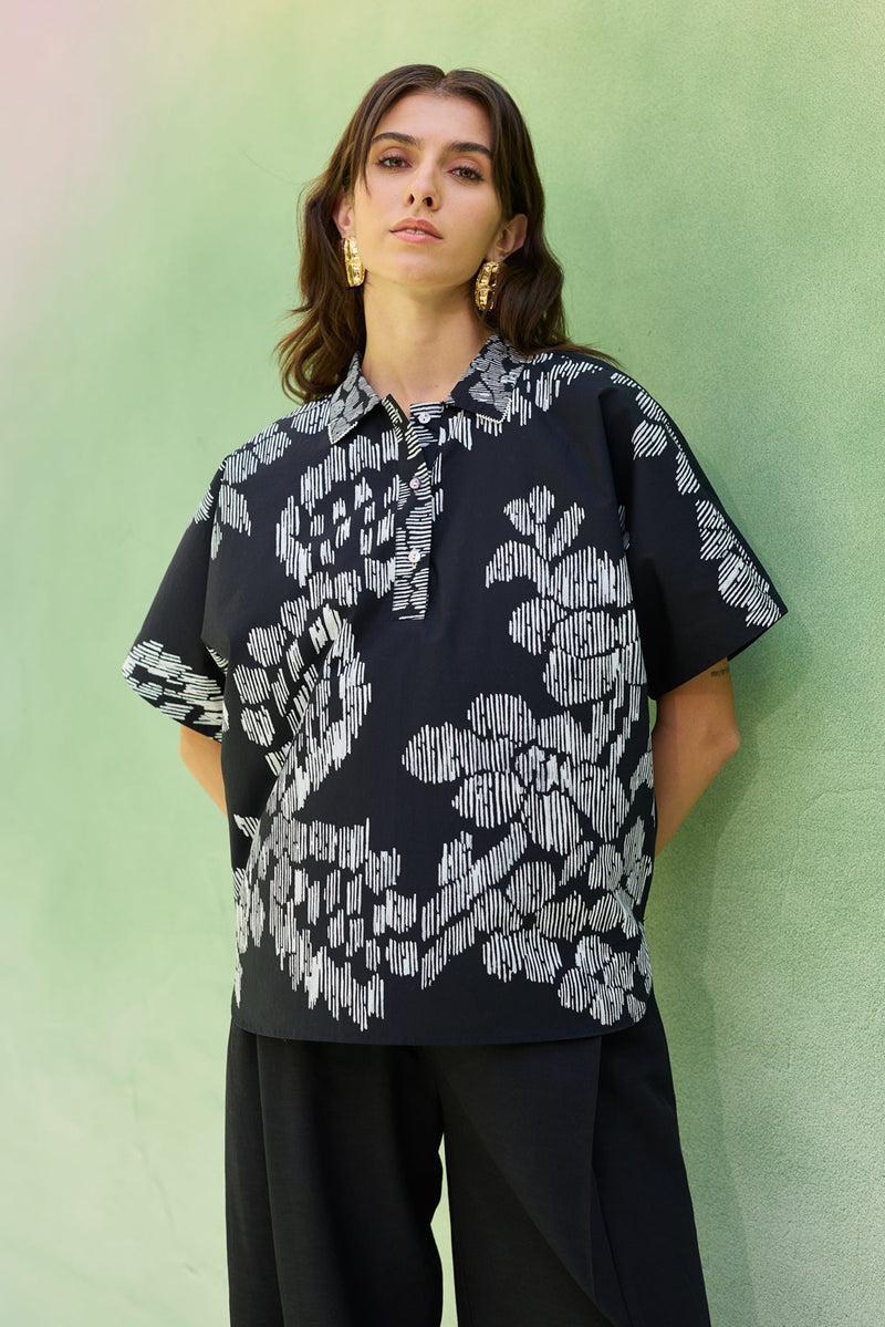 Oversized Floral Ikat Shirt cotton top/shirt by World of SiSa in black for women Worldwide