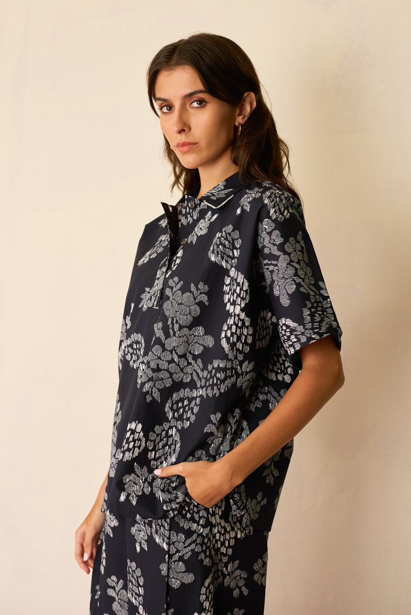 Oversized Ikat All-Over Print Shirt cotton top/shirt by World of SiSa in black for women Worldwide