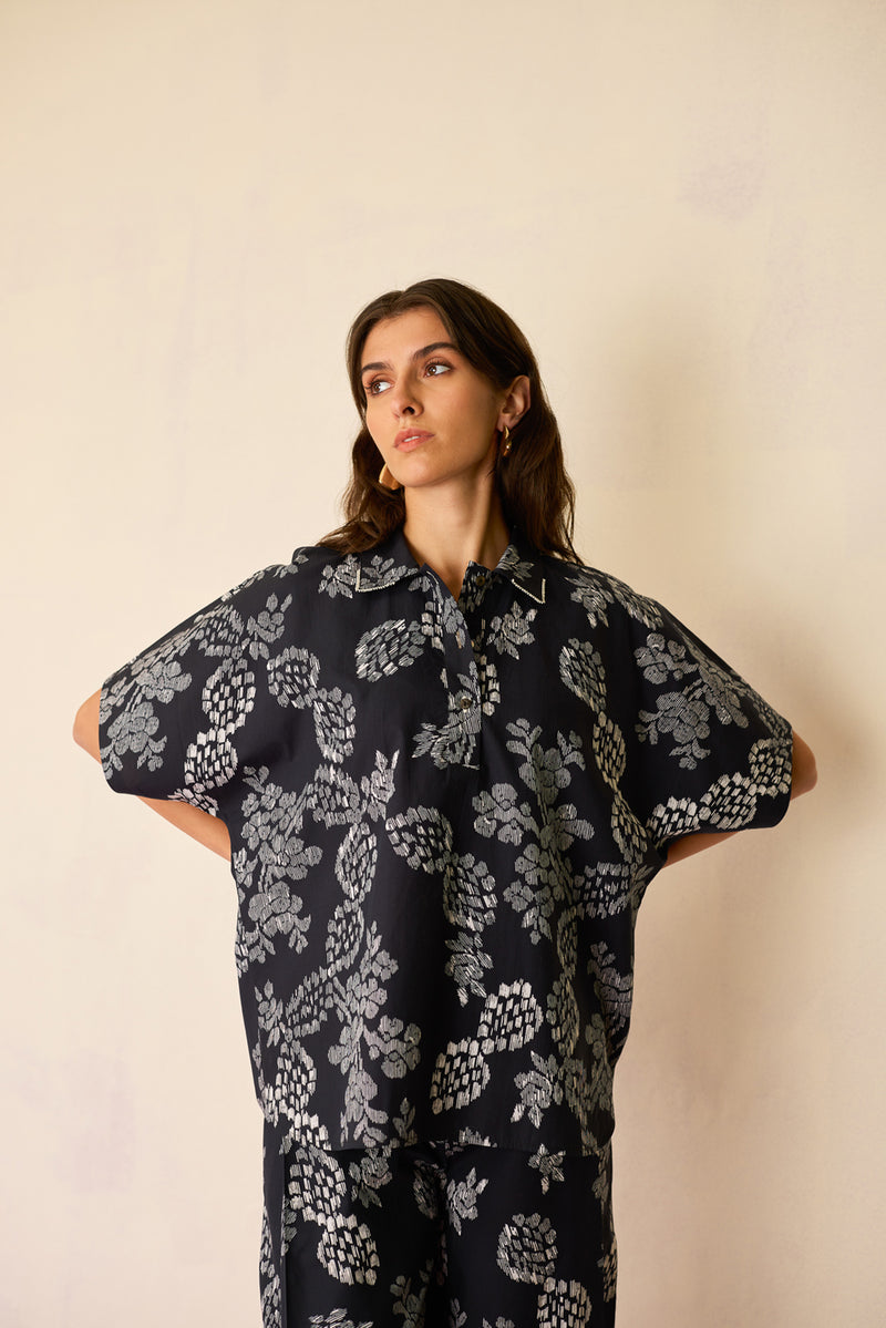 Oversized Ikat All-Over Print Shirt cotton top/shirt by World of SiSa in black for women Worldwide