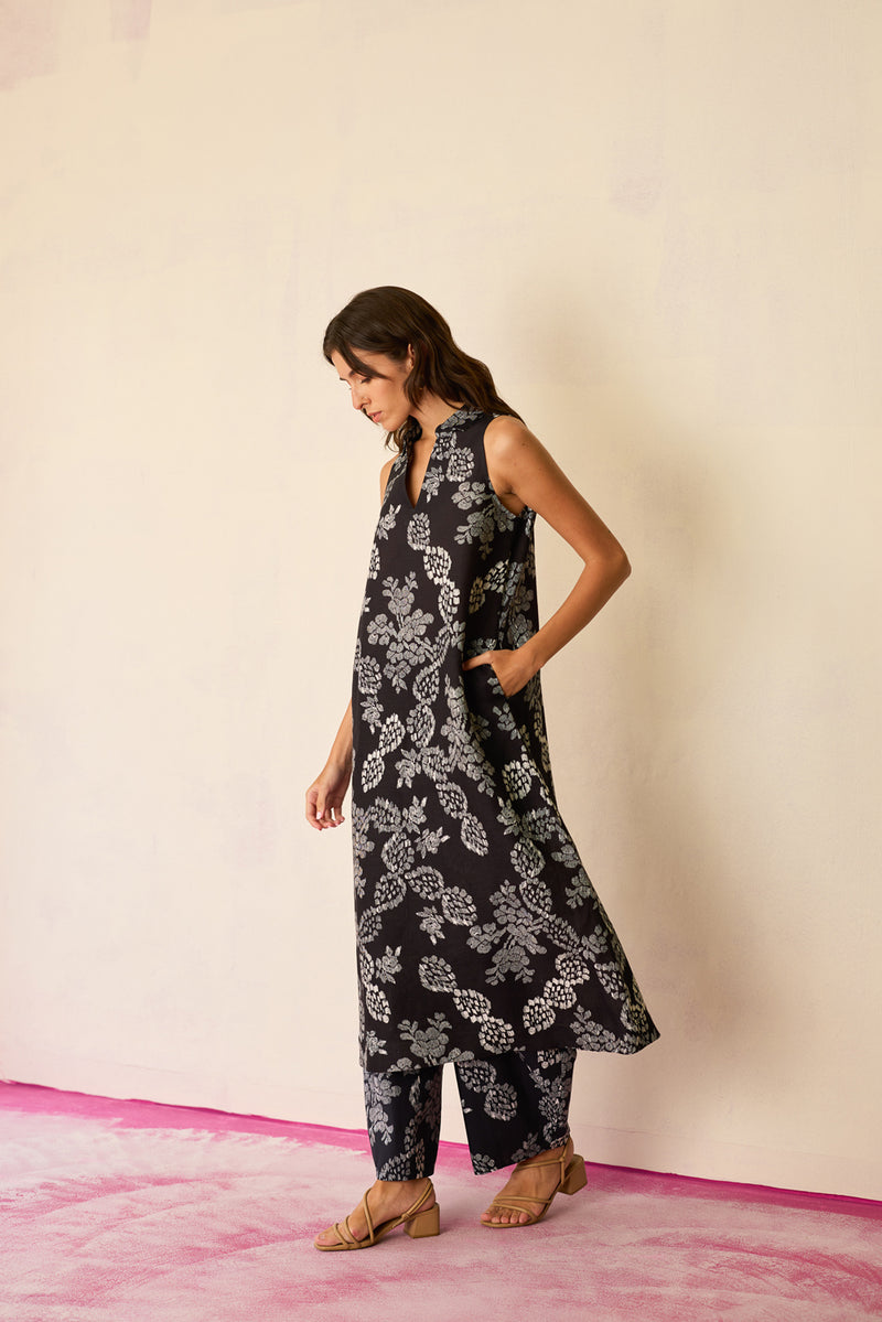 All-over Black Floral Ikat Co-ord Set linen co-ord set by World of SiSa in black for women Worldwide
