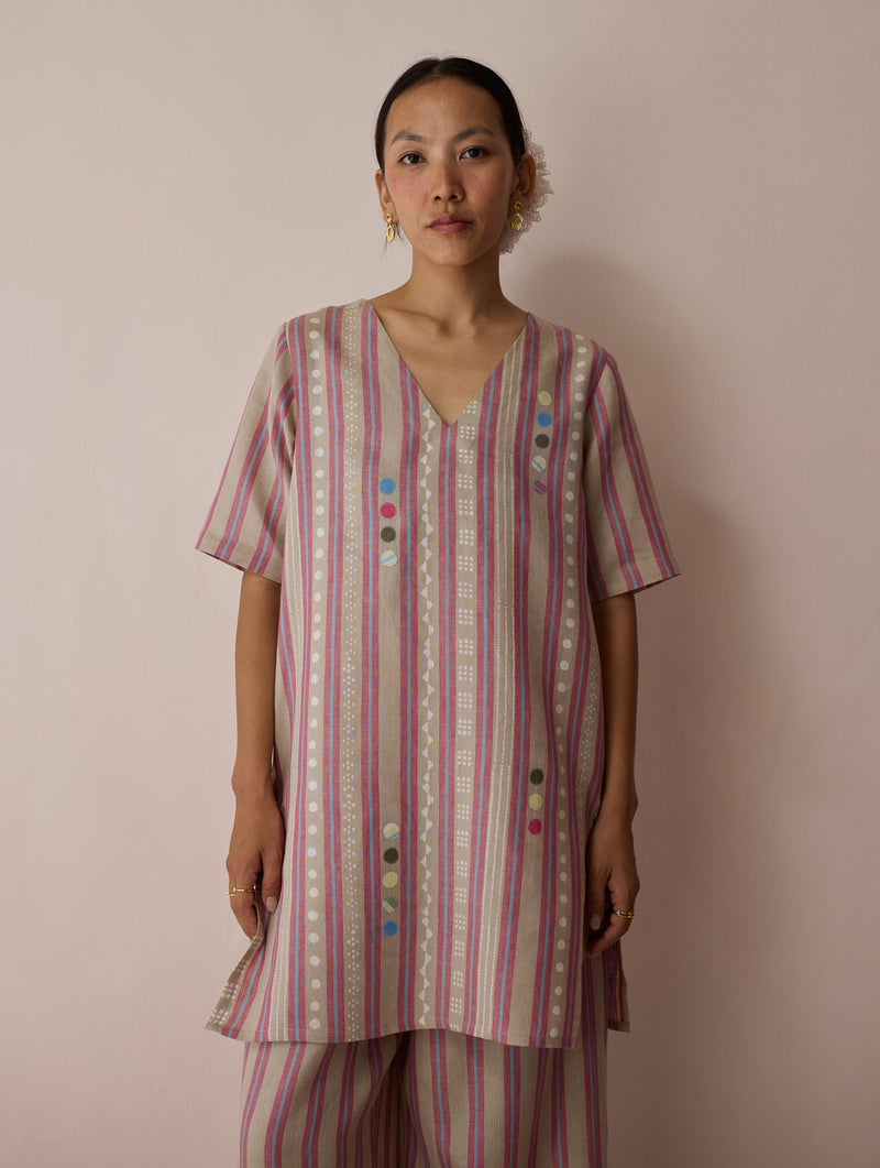 Selle Linen Applique Kurta Set-Natural linen co-ord set by Manan in off white for women Worldwide