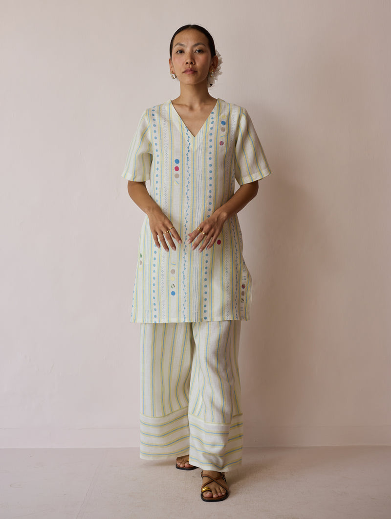 Selle Linen Applique Kurta Set-Ivory linen co-ord set by Manan in ivory for women Worldwide