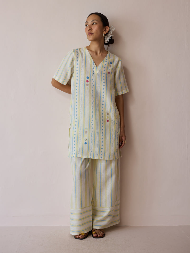 Selle Linen Applique Kurta Set-Ivory linen co-ord set by Manan in ivory for women Worldwide