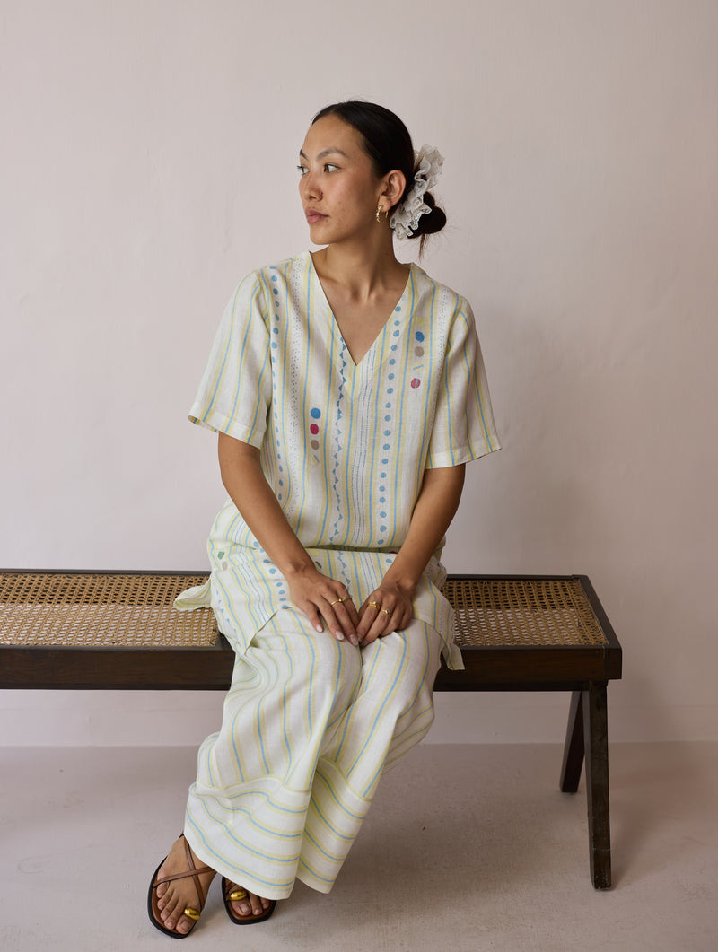 Selle Linen Applique Kurta Set-Ivory linen co-ord set by Manan in ivory for women Worldwide