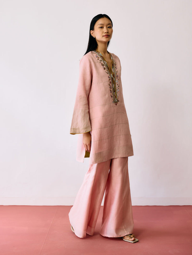 Naar Hand-Embroidered Metallic Kurta Set-Pink linen kurta/kurta set by Manan in pink for women Worldwide