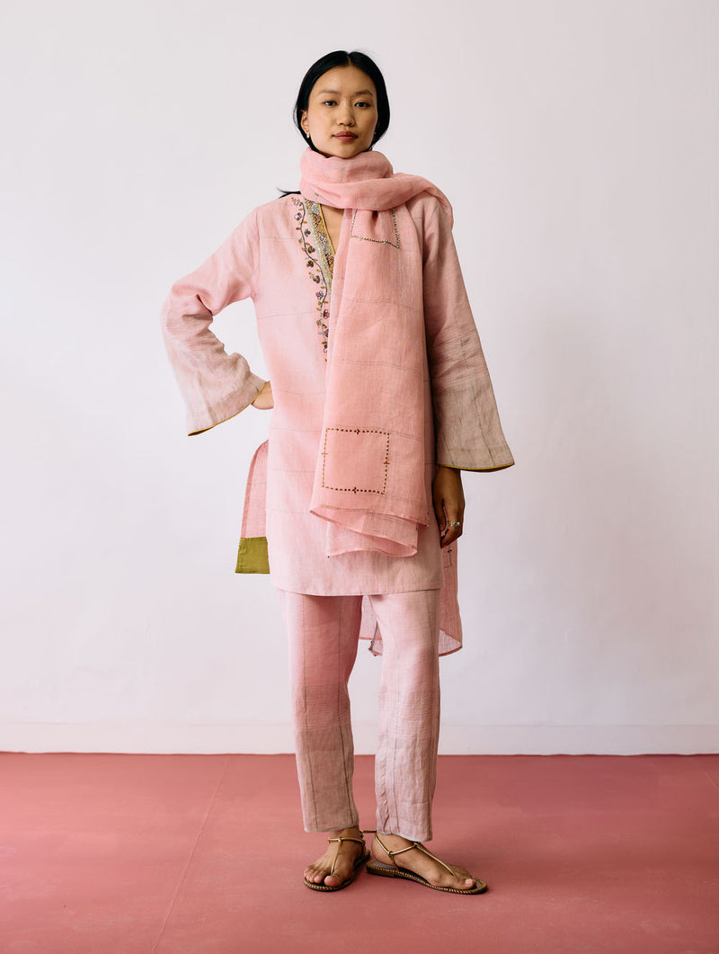 Nila Tapered Metallic Linen Pants-Pink linen pant/trousers by Manan in pink for women Worldwide