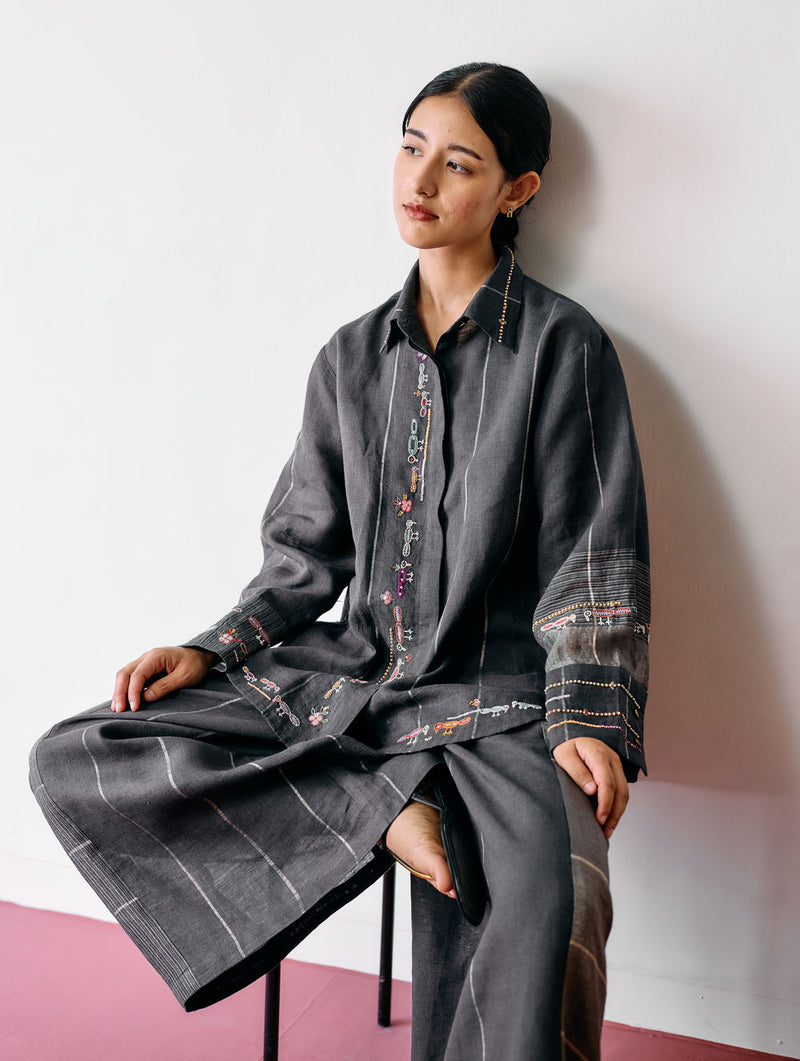 Hanat Hand-Embroidered Bird Co-ord-Charcoal linen co-ord set by Manan in black for women Worldwide