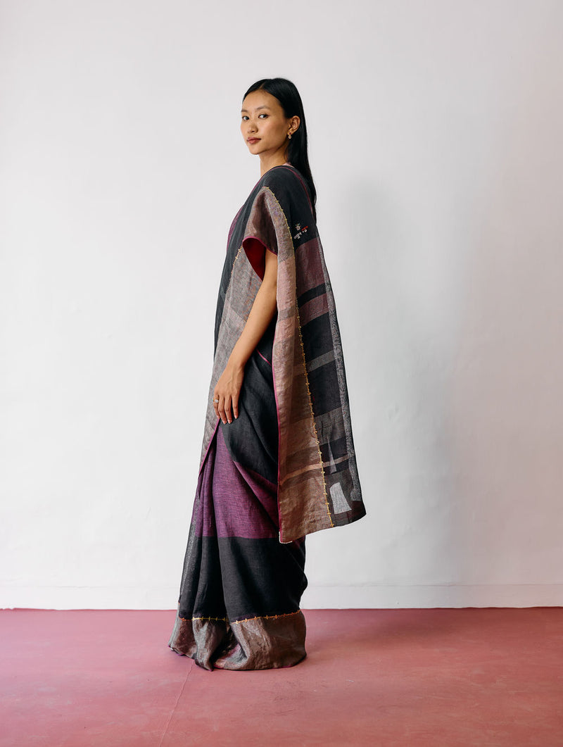 Afra Metallic Handloom Linen Saree-Metallic Charcoal linen saree by Manan in black for women Worldwide