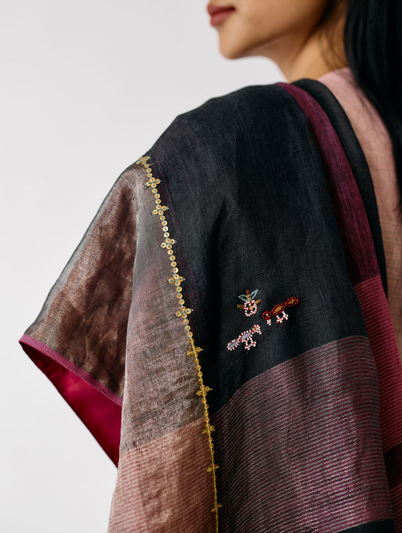 Afra Metallic Handloom Linen Saree-Metallic Charcoal linen saree by Manan in black for women Worldwide