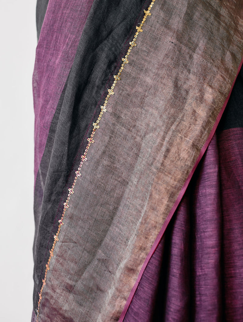 Afra Metallic Handloom Linen Saree-Metallic Charcoal linen saree by Manan in black for women Worldwide