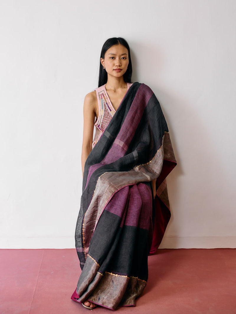 Afra Metallic Handloom Linen Saree-Metallic Charcoal linen saree by Manan in black for women Worldwide