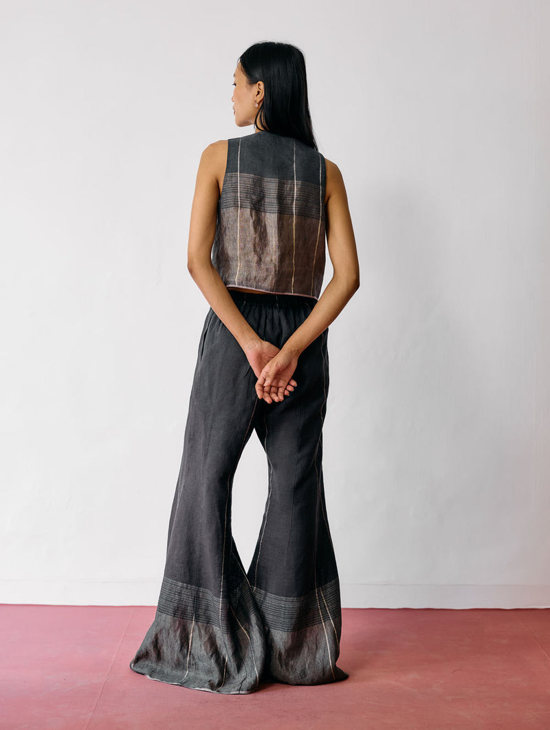 Kaya Hand-Embroidered Co-ord-Charcoal linen co-ord set by Manan in black for women Worldwide