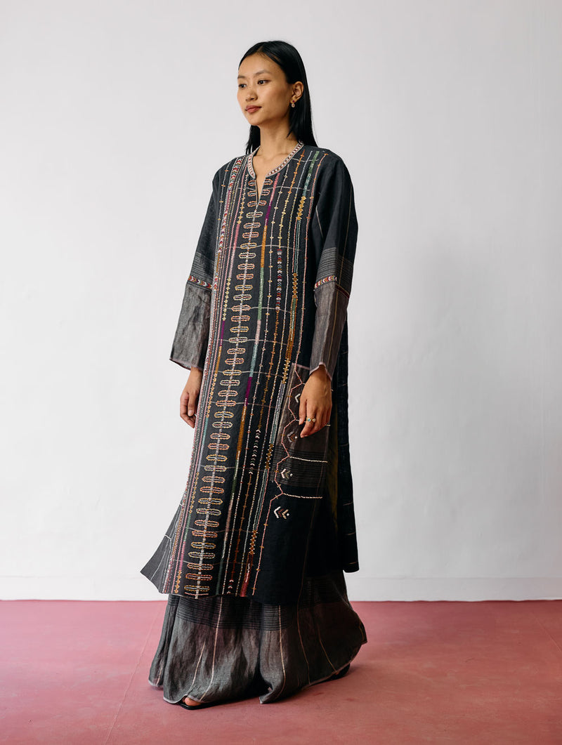 Aicha Hand-Embroidered Panelled Kurta-Charcoal linen kurta/kurta set by Manan in black for women Worldwide