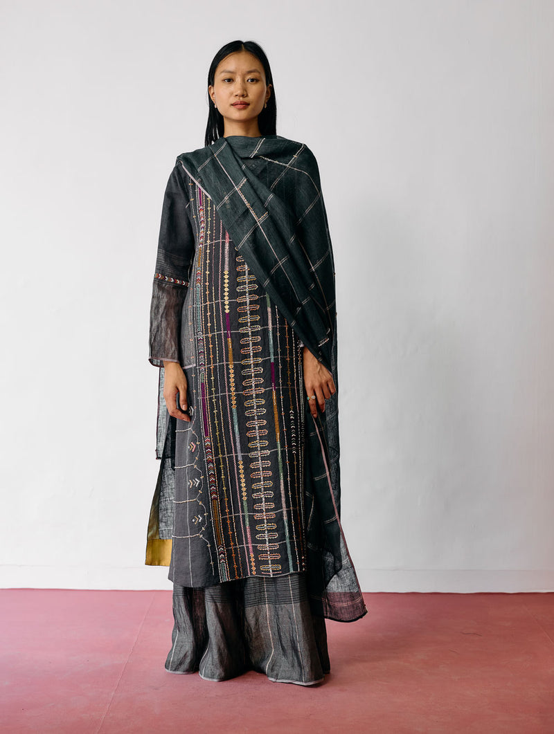 Aicha Hand-Embroidered Panelled Kurta-Charcoal linen kurta/kurta set by Manan in black for women Worldwide
