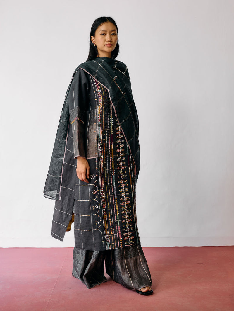 Aicha Hand-Embroidered Panelled Kurta Set-Charcoal linen kurta/kurta set by Manan in black for women Worldwide