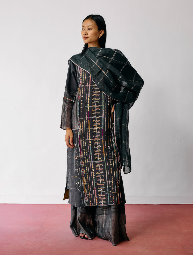 Aicha Hand-Embroidered Panelled Kurta Set-Charcoal linen kurta/kurta set by Manan in black for women Worldwide