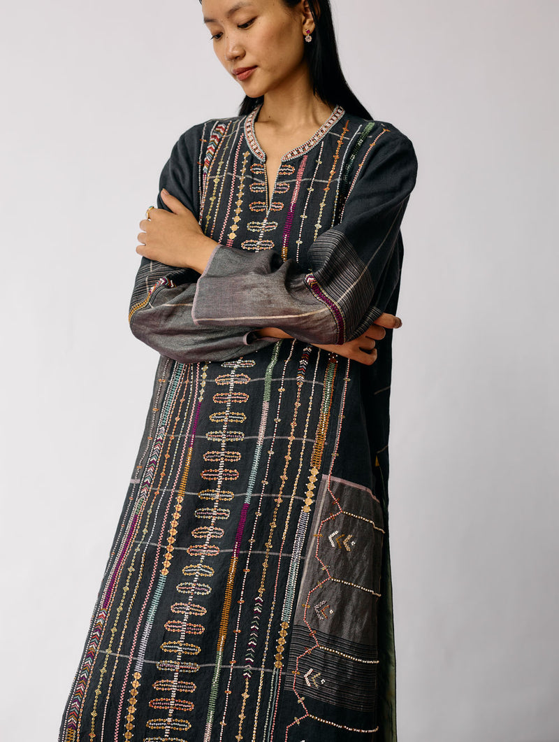 Aicha Hand-Embroidered Panelled Kurta-Charcoal linen kurta/kurta set by Manan in black for women Worldwide