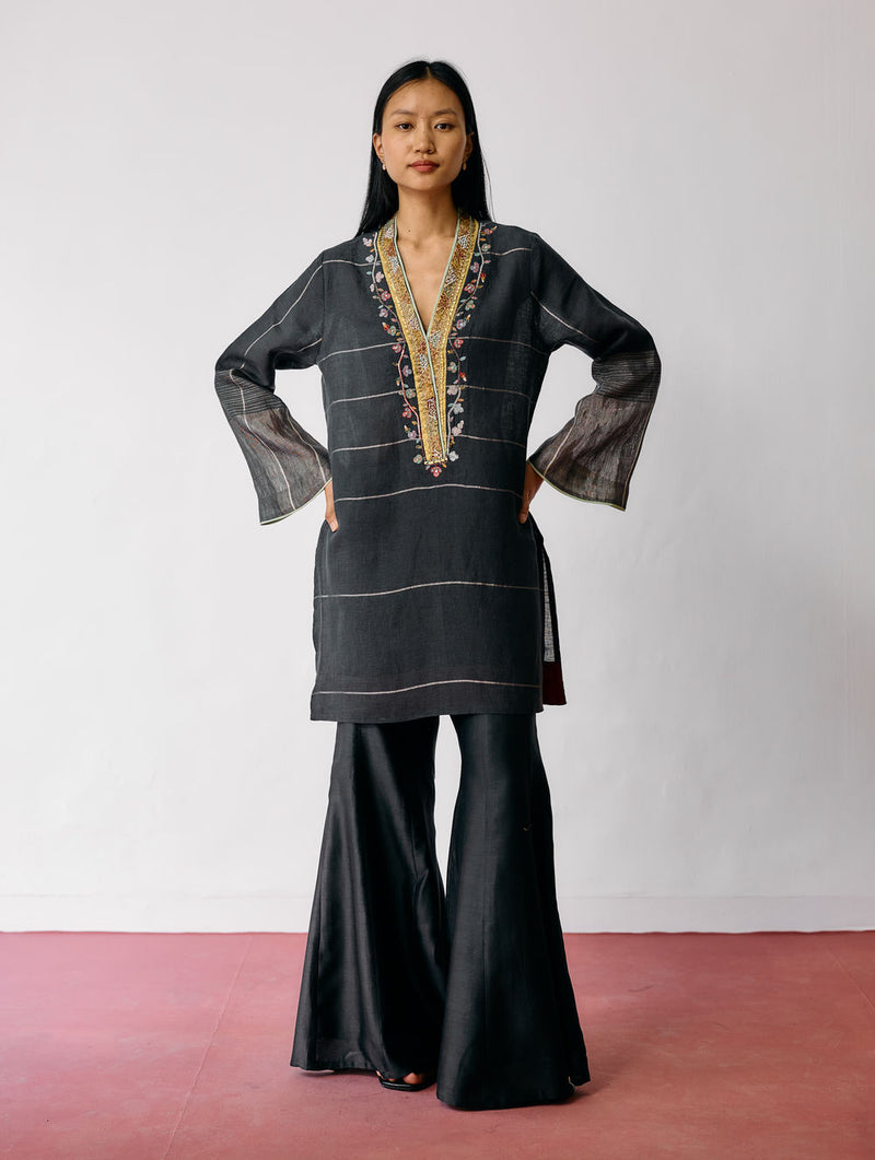 Naar Hand-Embroidered Metallic Kurta Set-Charcoal linen kurta/kurta set by Manan in black for women Worldwide