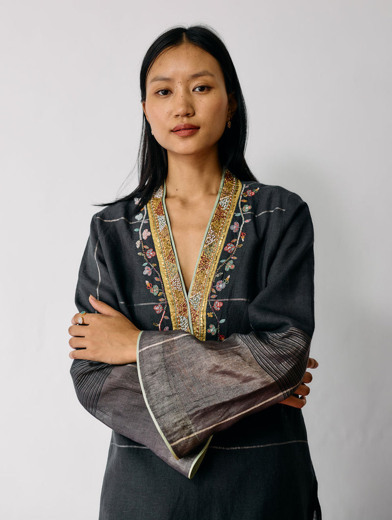 Naar Hand-Embroidered Metallic Kurta-Charcoal linen kurta/kurta set by Manan in black for women Worldwide