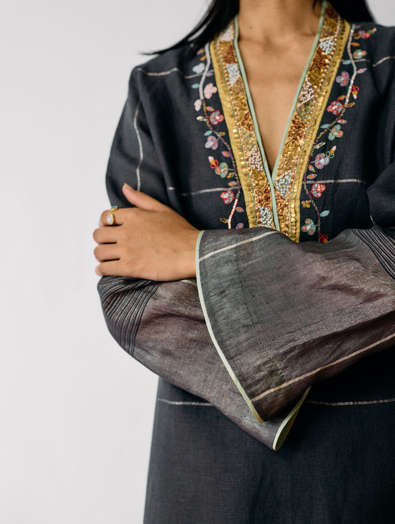Naar Hand-Embroidered Metallic Kurta-Charcoal linen kurta/kurta set by Manan in black for women Worldwide