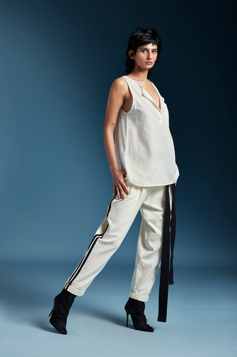 Lev Top-White cotton by Chola in white color for women Worldwide