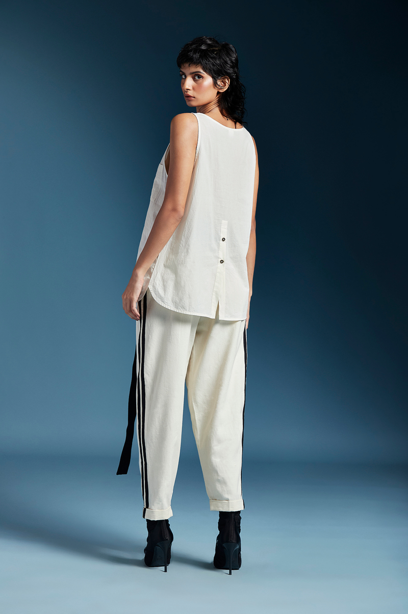 Lev Top-White cotton by Chola in white color for women Worldwide