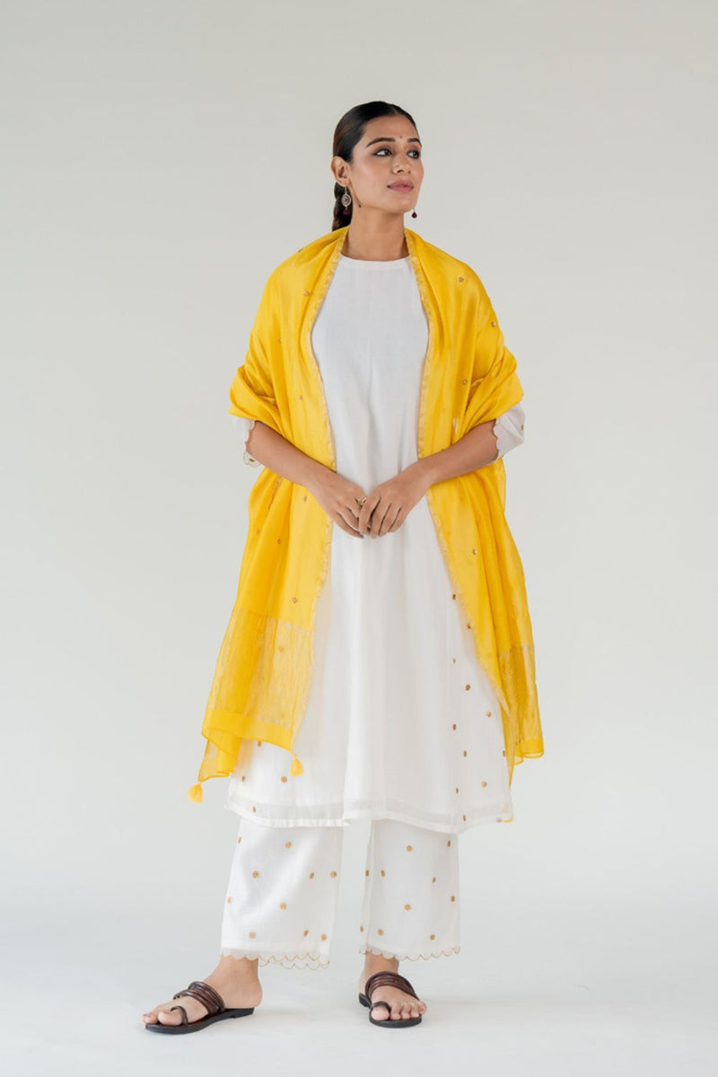 Fiza Kurta Set with Ayra Odhani-Ivory & Yellow chanderi by Nirjara in ivory color for women Worldwide