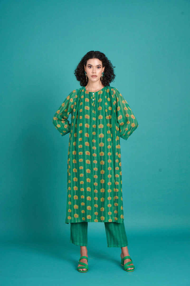 Bela mul cotton silk kurta set silk by Priti Prashant in green color for women Worldwide