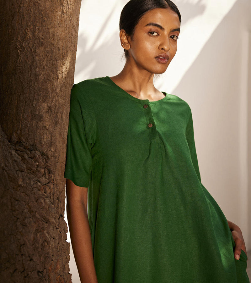 Engraved co-ord set Co-ord Set by Khara Kapas in green for women Worldwide