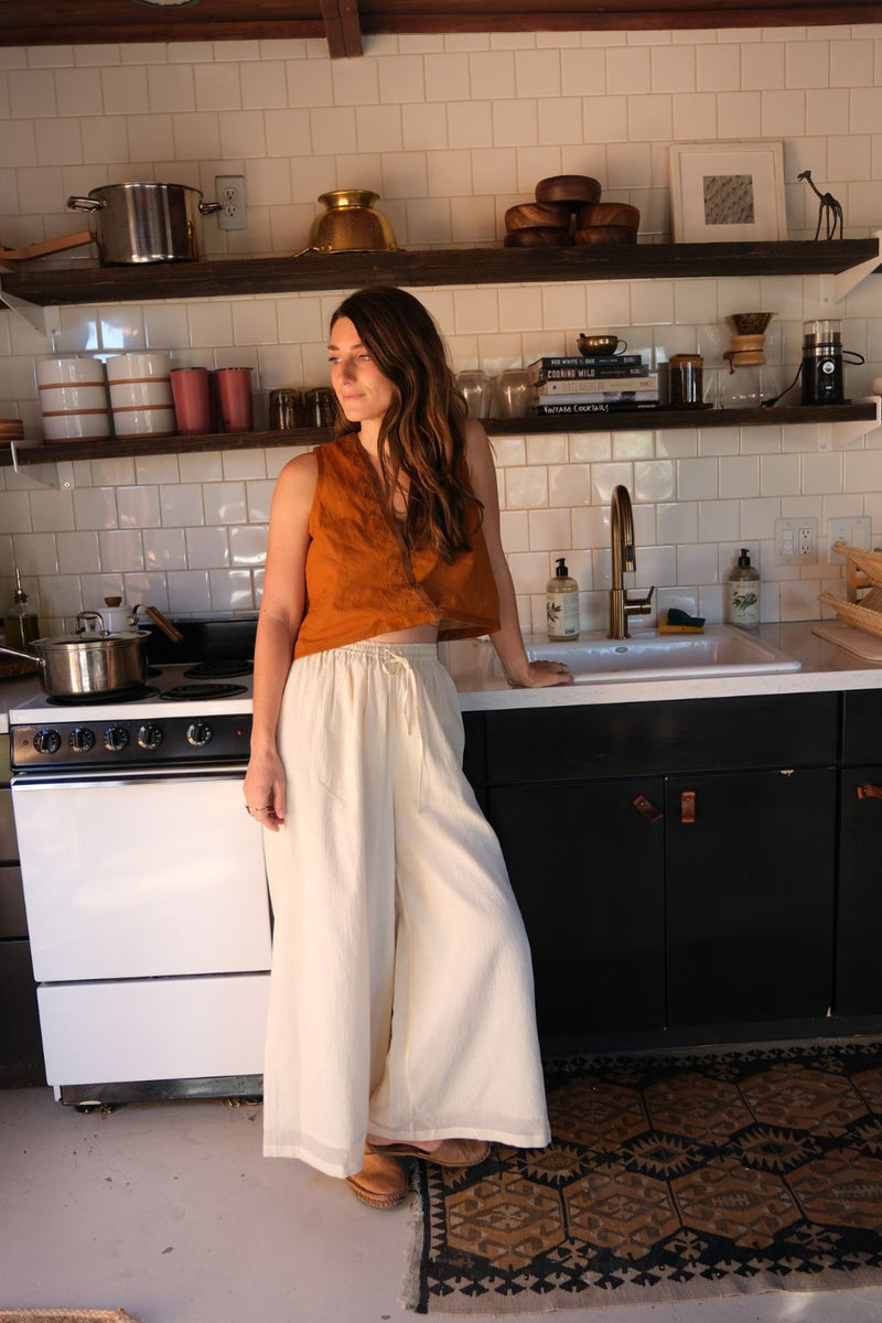 Wide-legged Relaxed Pants 100% cotton by World of Crow in white color for women Worldwide