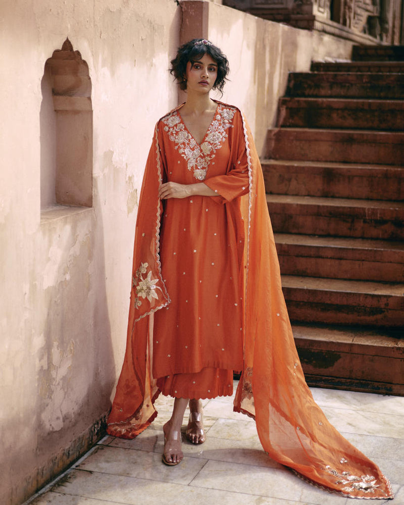 PH-2461 Kurta Pants Dupatta Set by Paulmi & Harsh for women Worldwide