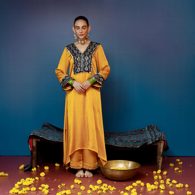 Soni Mustard Kurta Set satin by PRAHNAAYA in yellow color for women Worldwide