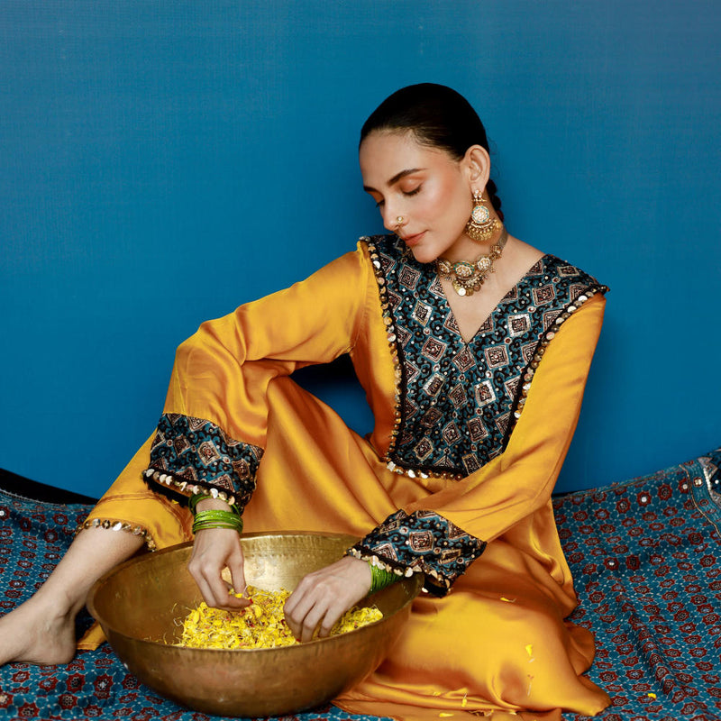 Soni Mustard Kurta Set satin by PRAHNAAYA in yellow color for women Worldwide