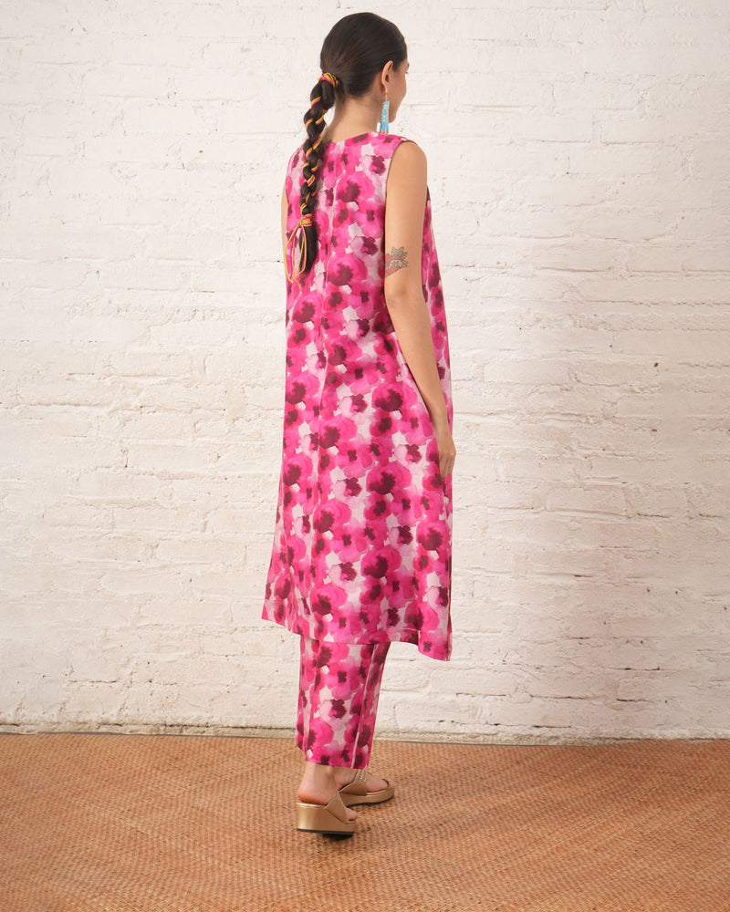 Pink Floral Printed Silk Chanderi Kurta Set chanderi by Myoho in pink color for women Worldwide