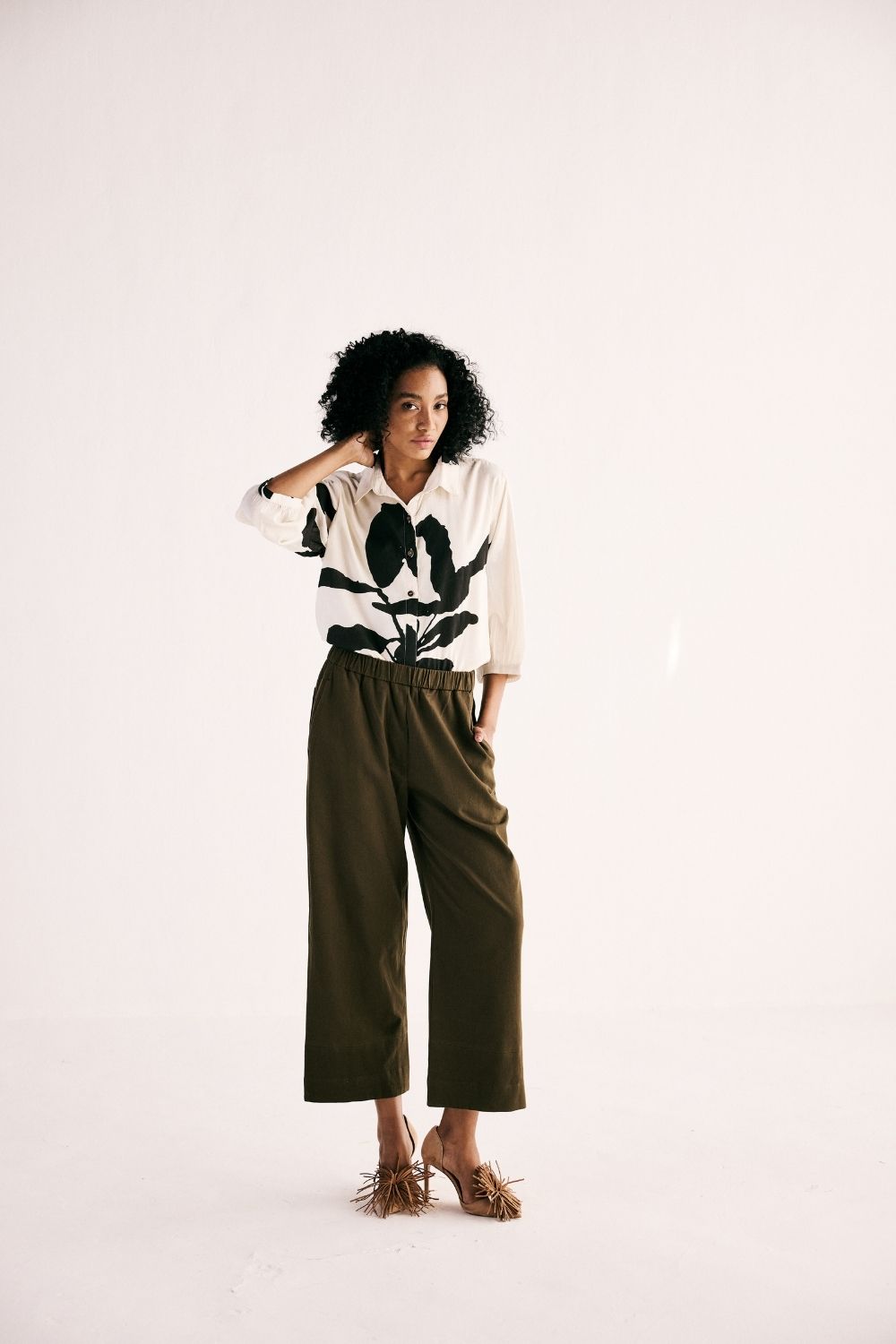 OLIVE TROUSERS