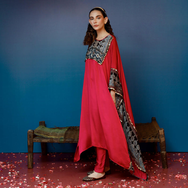 Saron Pink Kaftan Set satin by PRAHNAAYA in pink color for women Worldwide