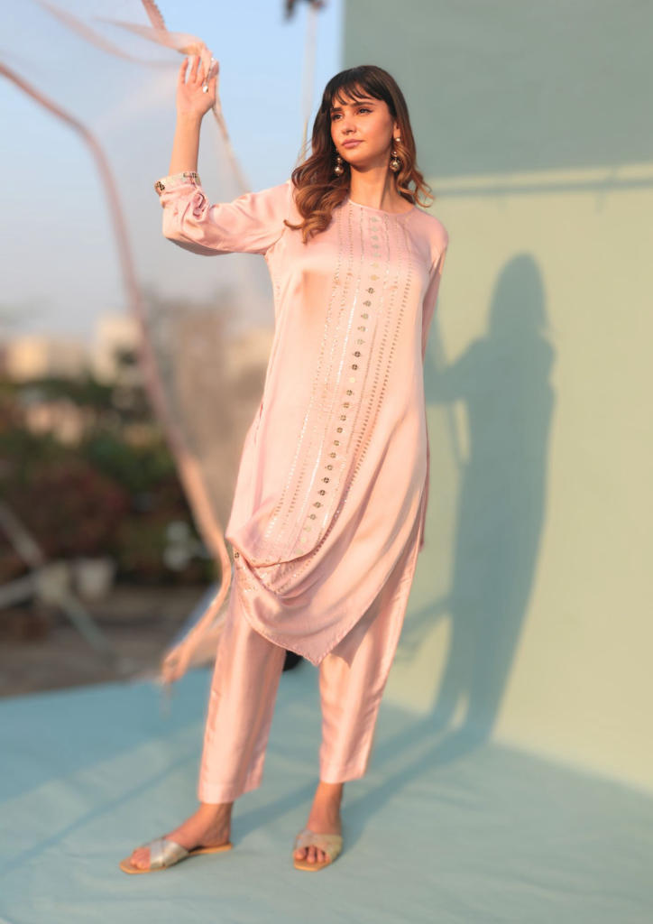 Saba Pink Kurta Set with Pant and Dupatta-SKCCLSTSC-2 satin by PRAHNAAYA in pink color for women Worldwide
