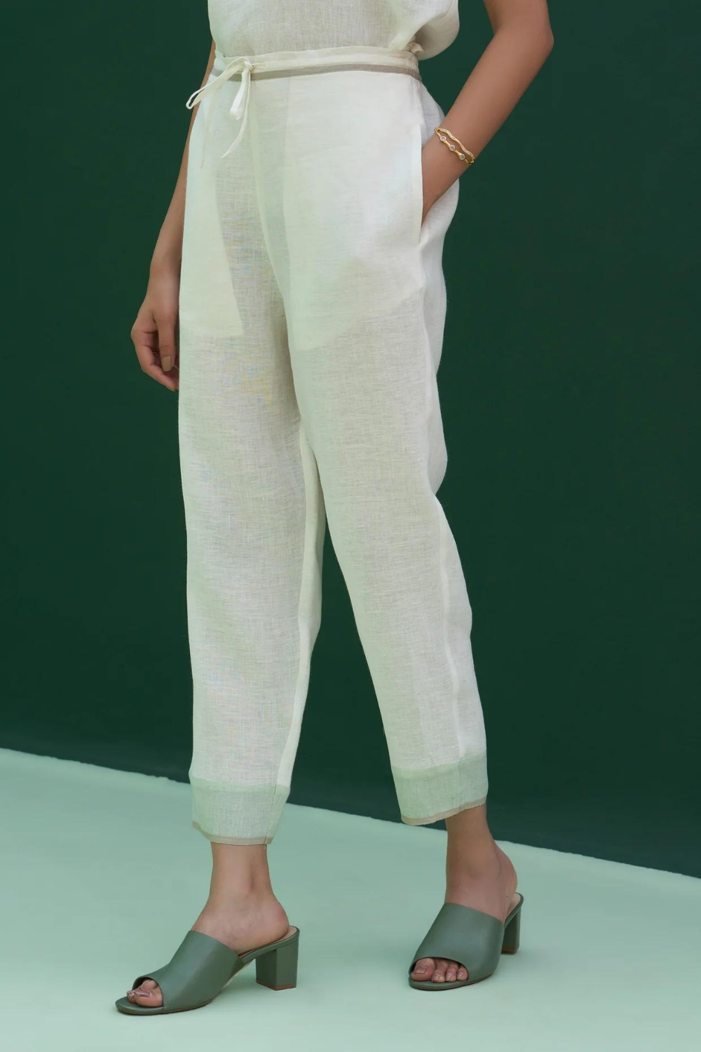 Inawi Border Linen Pant
- Ivory