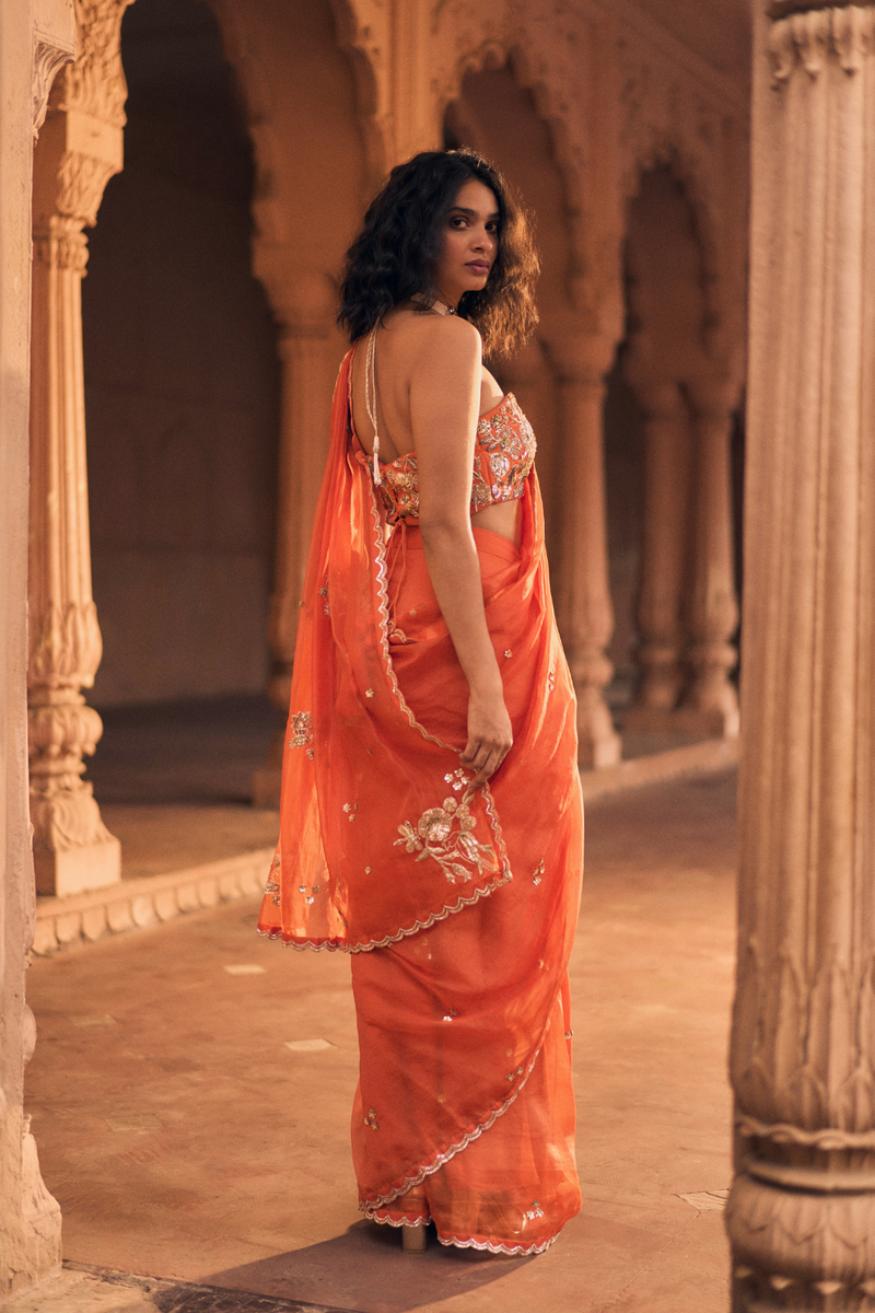 PH-2462 
Blouse 
Saree Set by Paulmi & Harsh for women Worldwide