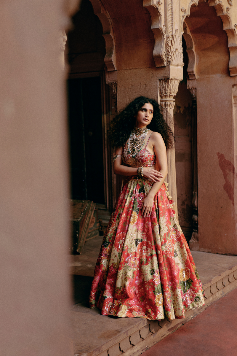 PH-2483 
Lehenga 
Blouse 
Dupatta Set by Paulmi & Harsh for women Worldwide