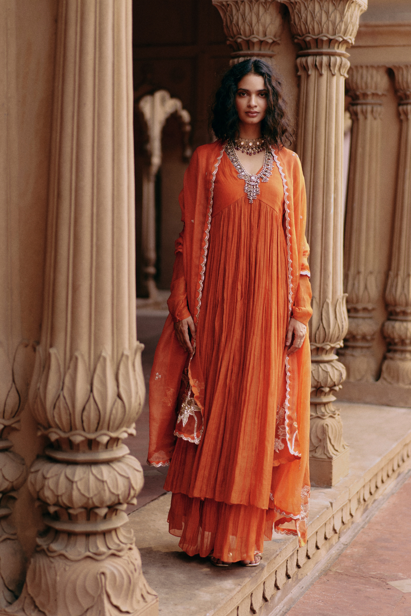 PH-2460 
Anarkali 
Skirt
Dupatta Set by Paulmi & Harsh for women Worldwide