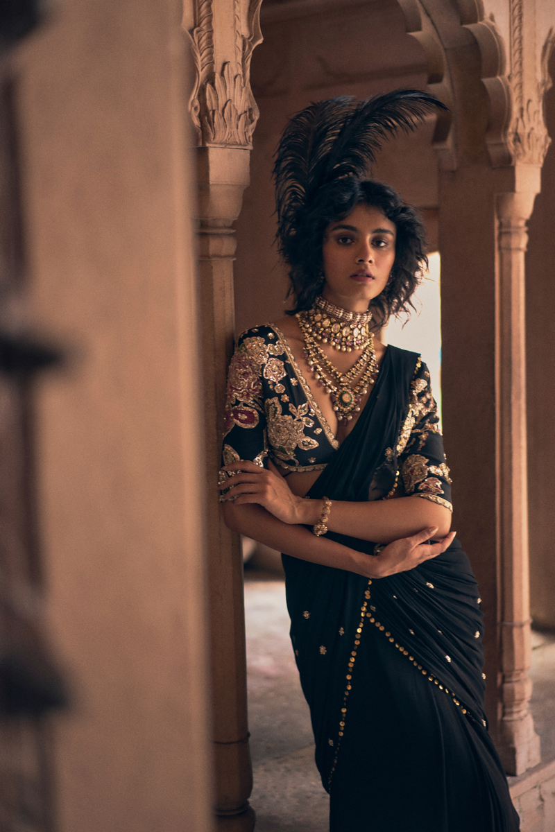 PH-2497
Blouse 
Saree 
Belt Set by Paulmi & Harsh for women Worldwide
