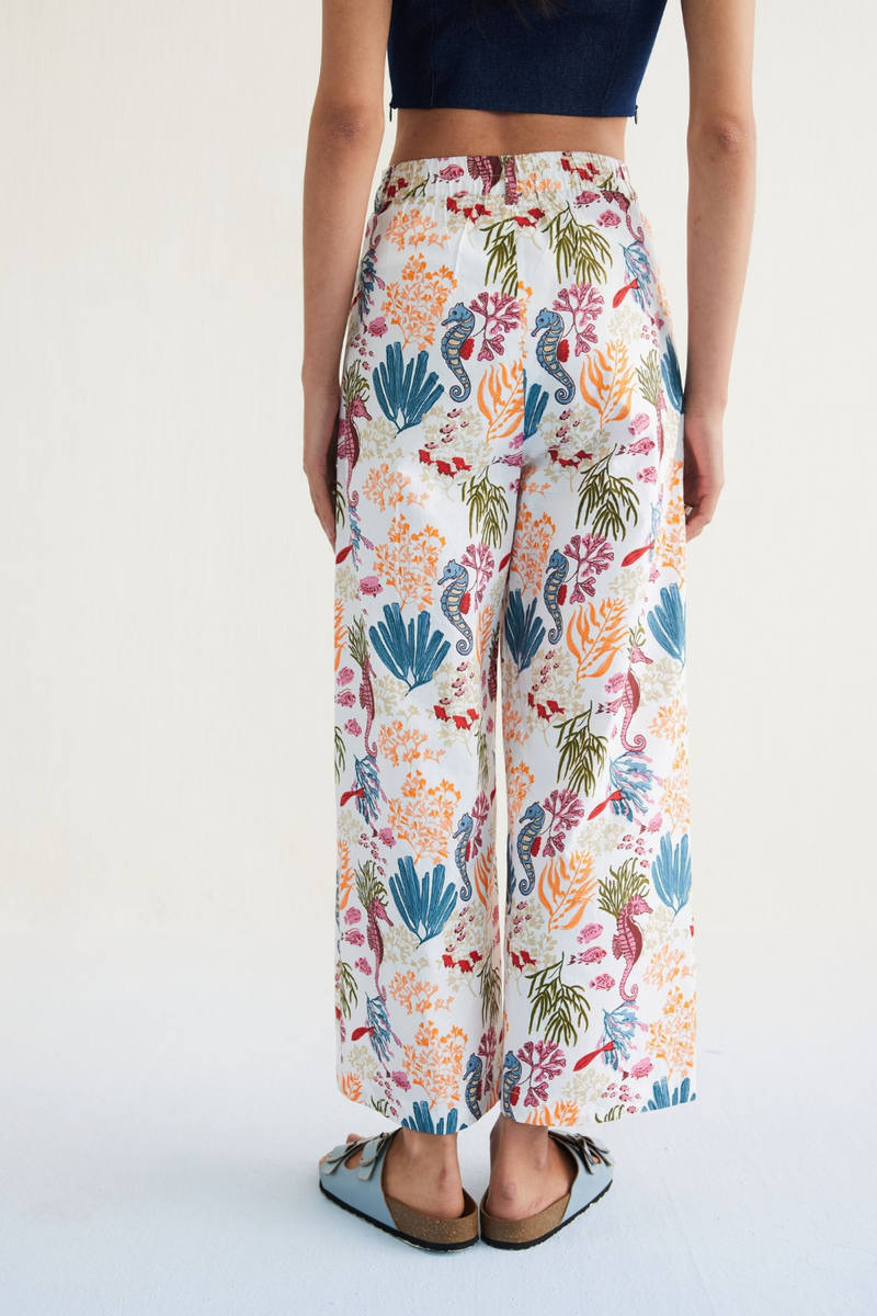 The Seahorse Organic Cotton Trousers poplin by SUI in white color for women Worldwide