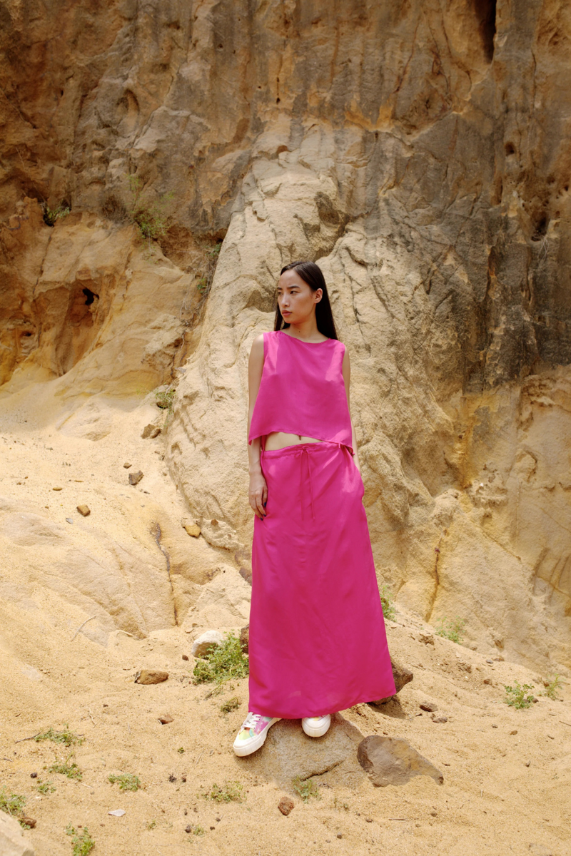 YUKTI SIDE-TIE BLOUSE AND SKIRT silk by Ituvana in black color for women Worldwide