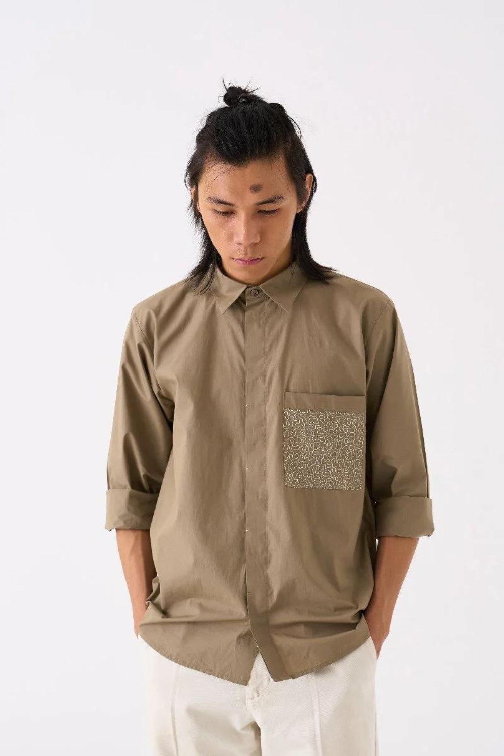 EMBROIDERED POCKET SHIRT - SAGE